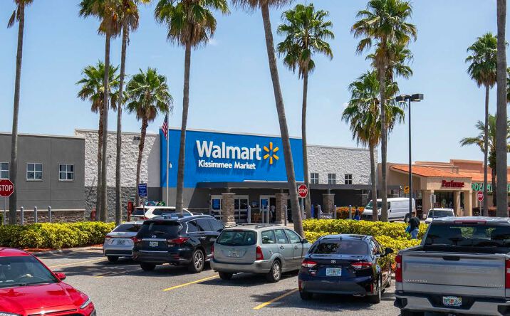 Pictures of Retail property located at 3107 W Vine St, Kissimmee, FL 34741 for lease - image #1