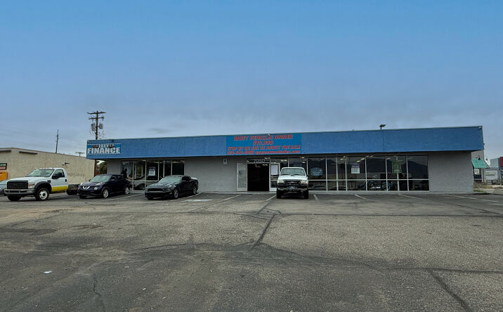 Pictures of Retail property located at 7050 E. Broadway Blvd., Tucson, AZ 85710 for lease - image #1