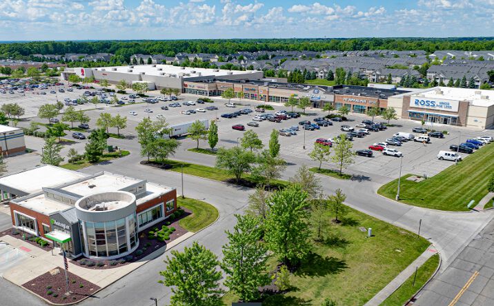 Pictures of Retail property located at 8130 E Broad St, Reynoldsburg, OH 43068 for lease - image #1
