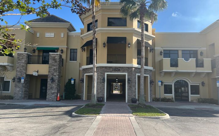 Pictures of Office property located at 13538 Village Park Dr, Orlando, FL 32837 for lease - image #1