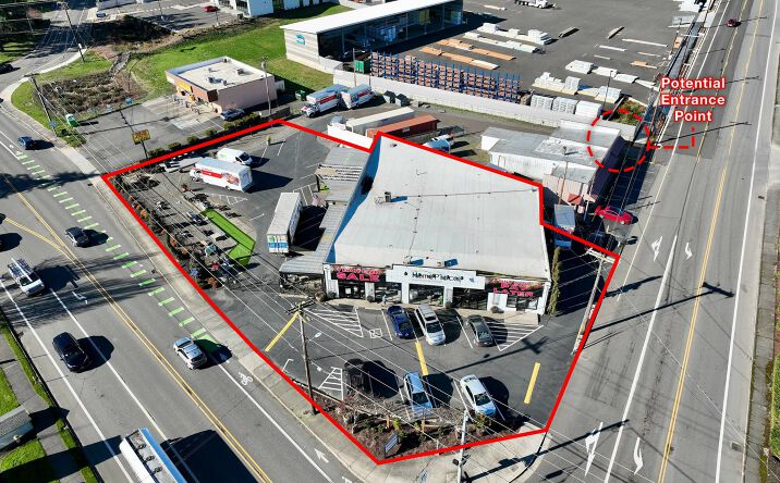 Pictures of Retail property located at 19995 SE Highway 212, Damascus, OR 97089 for lease - image #1