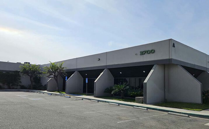 Pictures of Industrial property located at 3700 W Segerstrom, Santa Ana, CA 92704 for lease - image #1