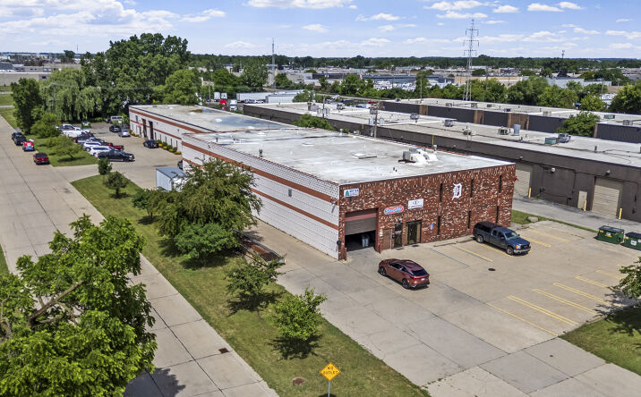 Pictures of Industrial property located at 12321 Stark Rd, Livonia, MI 48150 for lease - image #1