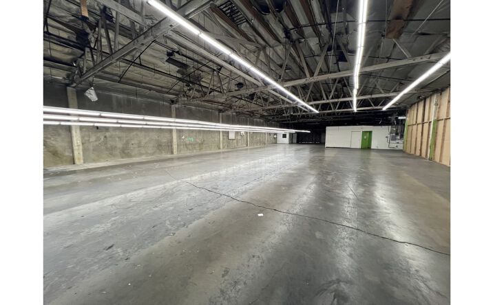 Pictures of Industrial property located at 620 S Clarence St, Los Angeles, CA 90023 for lease - image #1