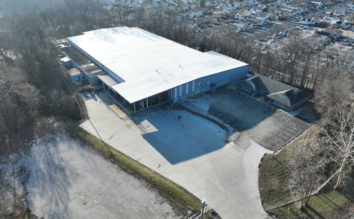 Pictures of Industrial property located at 1 Sandbank Rd, Ludlow, KY 41016 for lease - image #1