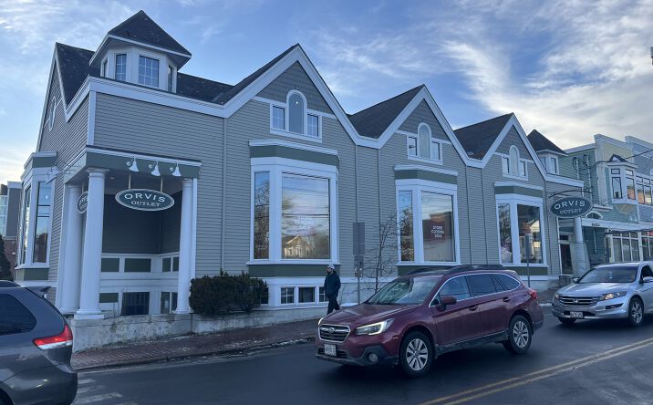 Pictures of Retail property located at 24 Bow St, Freeport, ME 04032 for lease - image #1