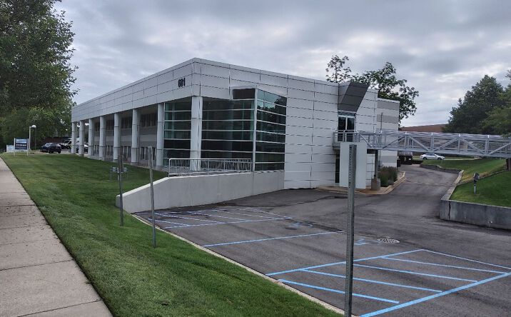 Pictures of Office property located at 601 Michigan Ave, Holland, MI 49423 for lease - image #1