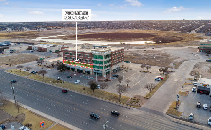 Pictures of Office property located at 9816 Slide Rd, Lubbock, TX 79424 for lease - image #1