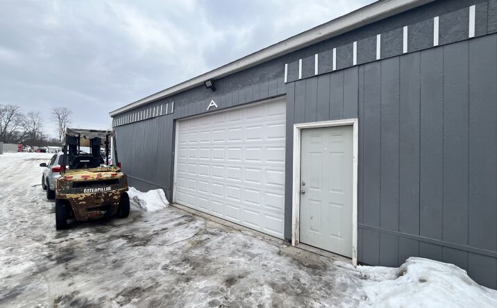 Pictures of Industrial property located at 4445 22 Mile Rd, Shelby Township, MI 48317 for lease - image #1