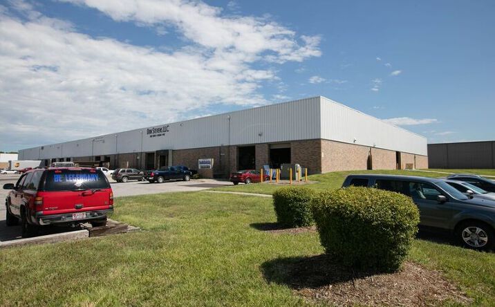 Pictures of Industrial property located at 13606 Industrial Rd, Omaha, NE 68137 for lease - image #1