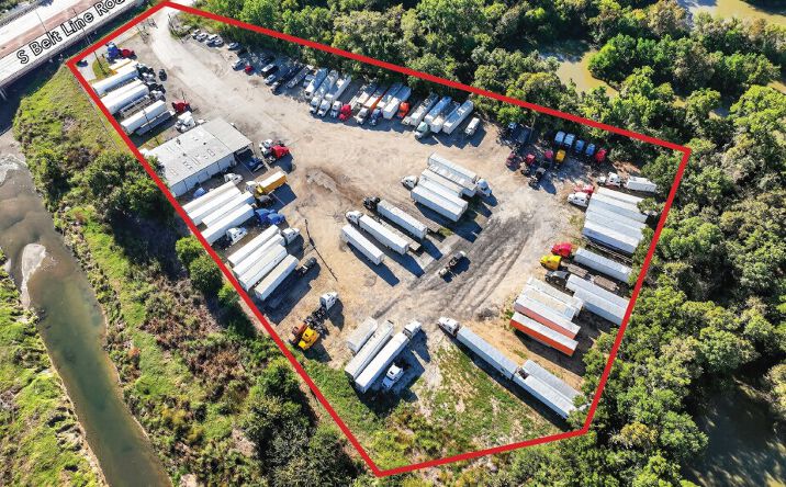 Pictures of Industrial property located at 1075 S Belt Line Rd, Grand Prairie, TX 75051 for lease - image #1