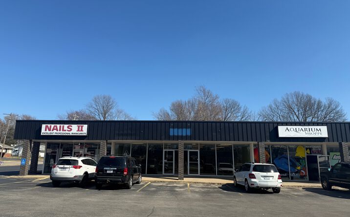 Pictures of Retail property located at 2244 S Campbell Ave, Springfield, MO 65807 for lease - image #1