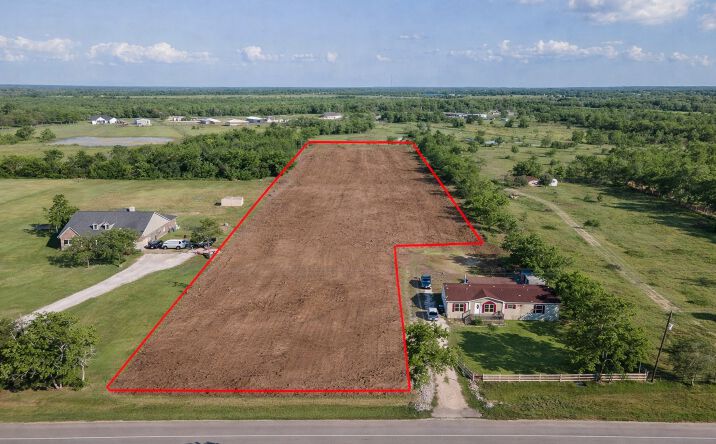Pictures of Land property located at 3175 FM 1462, Alvin, TX 77511 for lease - image #1