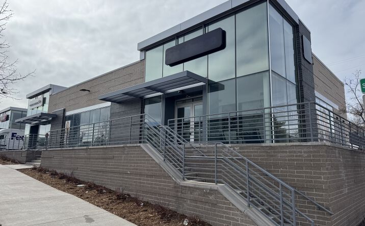 Pictures of Retail property located at 915 S Colorado Blvd, Denver, CO 80246 for lease - image #1
