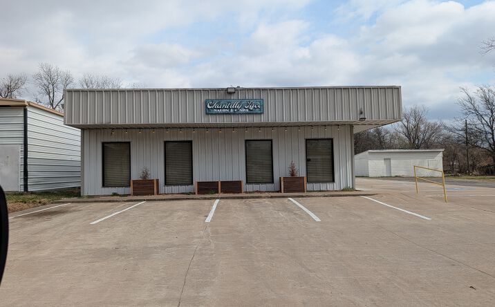 Pictures of Office, Retail, Industrial property located at 307 S Adair Street, Pryor, OK 74361 for lease - image #1