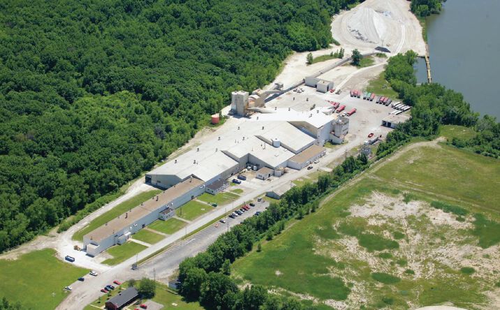 Pictures of Industrial property located at 1901 Henderson Dr, Lorain, OH 44052 for lease - image #1