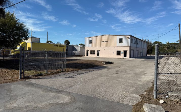 Pictures of Industrial property located at 174 Rich St, Venice, FL 34292 for lease - image #1