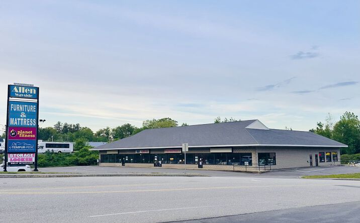 Pictures of Retail, Industrial property located at 97 Plaistow Rd, Plaistow, NH 03865 for lease - image #1