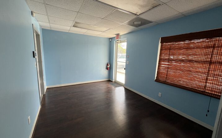 Pictures of Office, Industrial, Special Purpose property located at 1681 Benchmark Ave, Fort Myers, FL 33905 for lease - image #1
