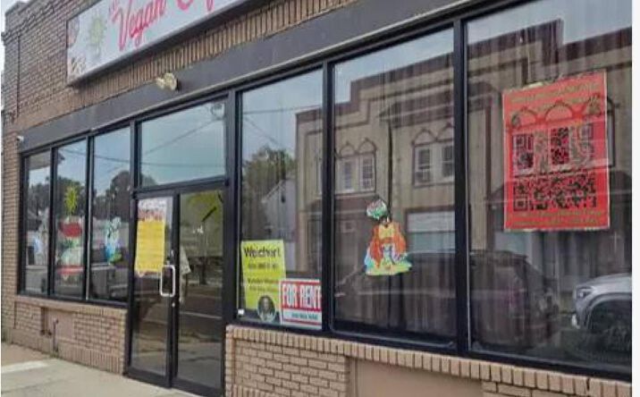 Pictures of Restaurant property located at 313 Warren St, Beverly, NJ 08010 for lease - image #1