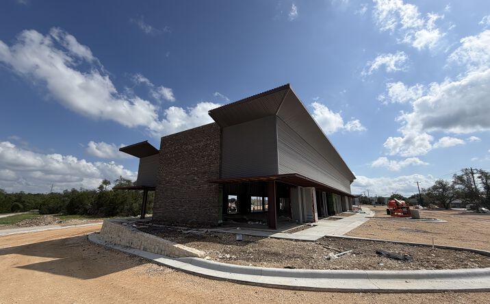 Pictures of Retail property located at 1040 Cypress Creek Road, Cedar Park, TX 78613 for lease - image #1