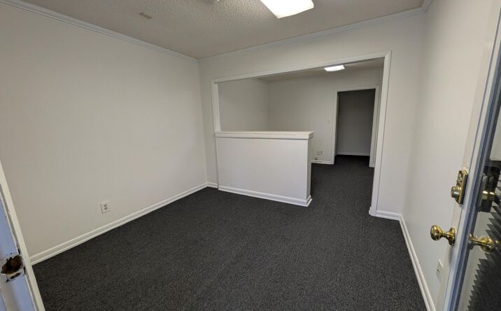 Pictures of Office property located at 4604 ATLANTIC Boulevard 5, Jacksonville, FL 32207 for lease - image #1