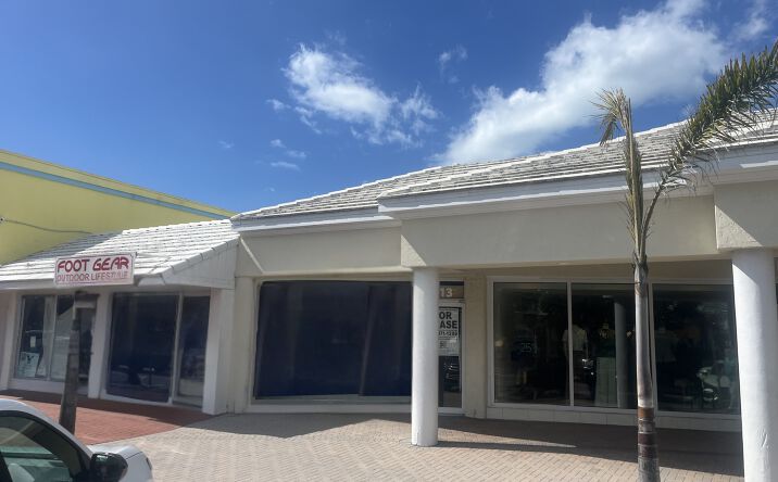 Pictures of Retail property located at 313 John Ringling Blvd, Sarasota, FL 34236 for lease - image #1