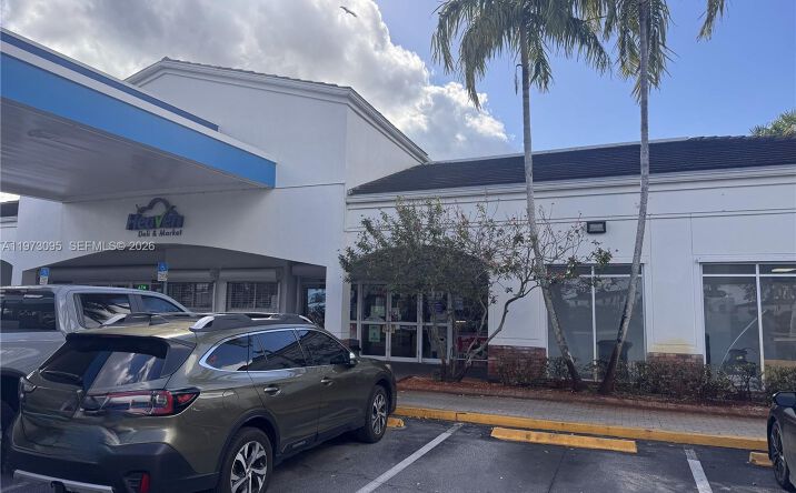 Pictures of Retail property located at 4349 S Flamingo Rd, Davie, FL 33330 for lease - image #1