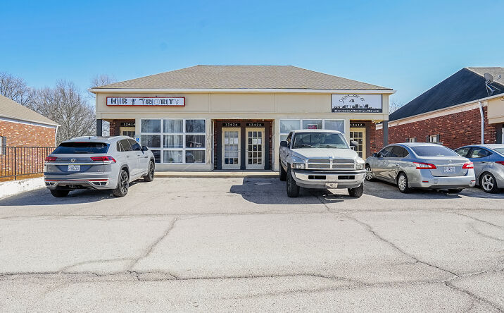 Pictures of Retail, Office property located at 12412 Lusher Rd, St. Louis, MO 63138 for lease - image #1
