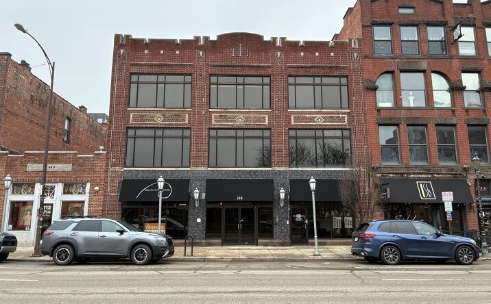 Pictures of Retail, Office, Restaurant property located at 118 E Main St, Columbus, OH 43215 for lease - image #1