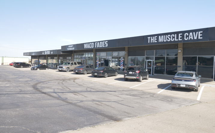 Pictures of Retail property located at 3126 Franklin Ave, Waco, TX 76710 for lease - image #1