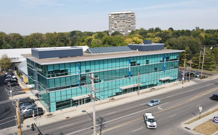 Pictures of Office property located at 855 Grandview Ave., Columbus, OH 43215 for lease - image #1