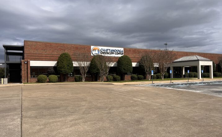Pictures of Retail, Office, Special Purpose property located at 1501 Riverside Dr, Chattanooga, TN 37406 for lease - image #1