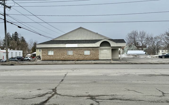 Pictures of Retail, Office property located at 44 Oriskany Blvd, Yorkville, NY 13495 for lease - image #1