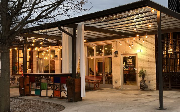 Pictures of Restaurant property located at 400 E Main St, Chattanooga, TN 37408 for lease - image #1