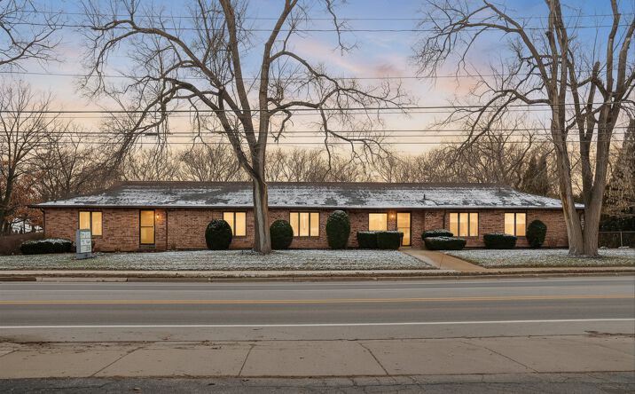 Pictures of Office property located at 2501 Plainfield Ave NE, Grand Rapids, MI 49505 for lease - image #1