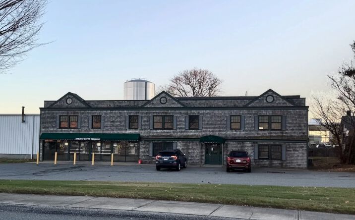 Pictures of Office property located at 1259 W Main Rd, Middletown, RI 02842 for lease - image #1