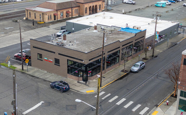 Pictures of Retail property located at 701 W Holly St, Bellingham, WA 98225 for lease - image #1