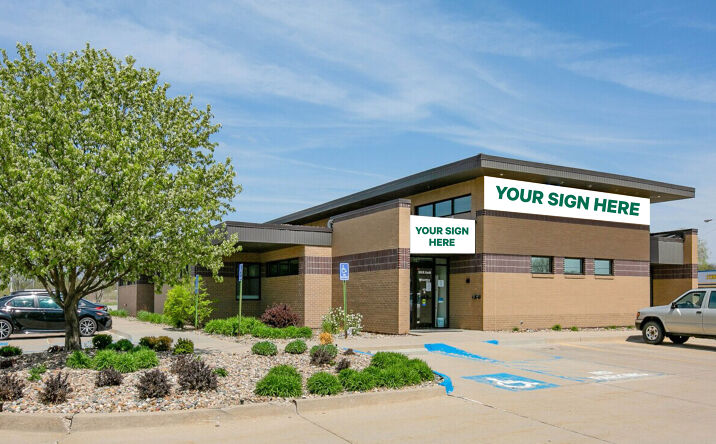 Pictures of Office property located at 1530 E Euclid Ave, Des Moines, IA 50313 for lease - image #1