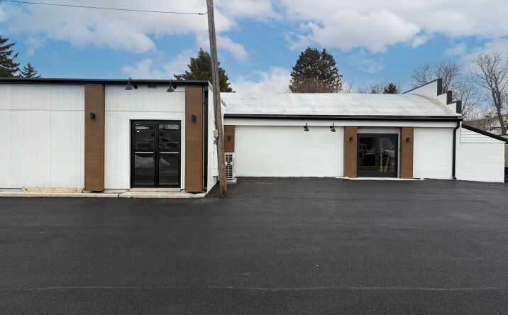 Pictures of Office, Retail property located at 113 Walnut St, Waynesboro, PA 17268 for lease - image #1
