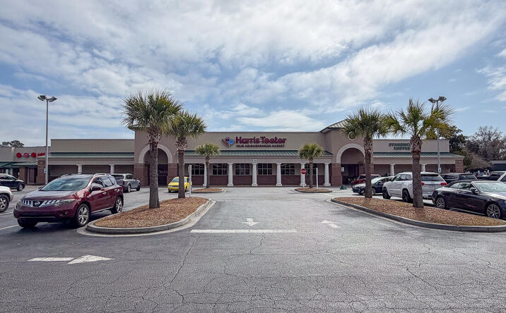 Pictures of Retail property located at 1001 Harbor View Road, Charleston, SC 29412 for lease - image #1