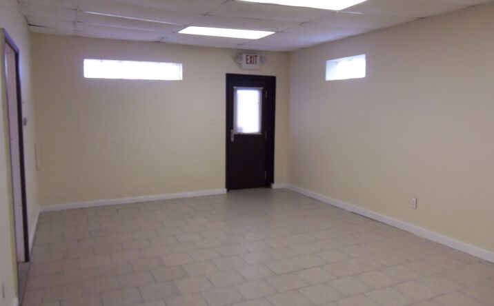 Pictures of Industrial property located at 495 Perry St, Pontiac, MI 48342 for lease - image #1