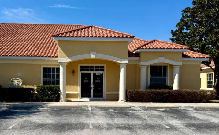 Pictures of Office property located at 1040 E Brandon Blvd, Brandon, FL 33511 for lease - image #1