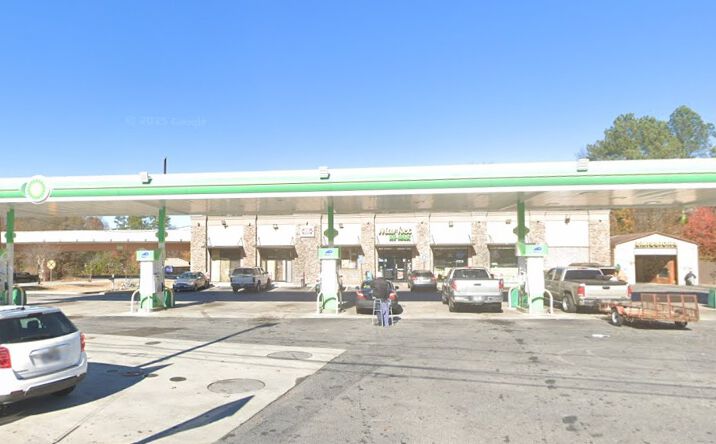 Pictures of Retail property located at 2595 M.L.K. Jr Dr SW, Atlanta, GA 30311 for lease - image #1