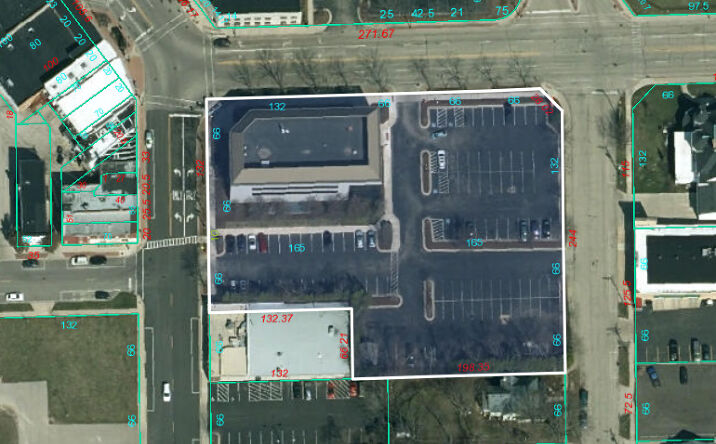 Pictures of Office property located at 600 S. State Street, Belvidere, IL 61008 for lease - image #1