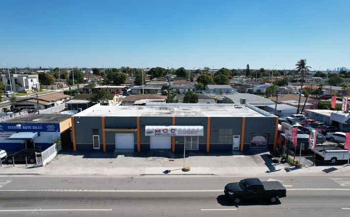 Pictures of Industrial property located at 4255 E 8th Ave, Hialeah, FL 33013 for lease - image #1