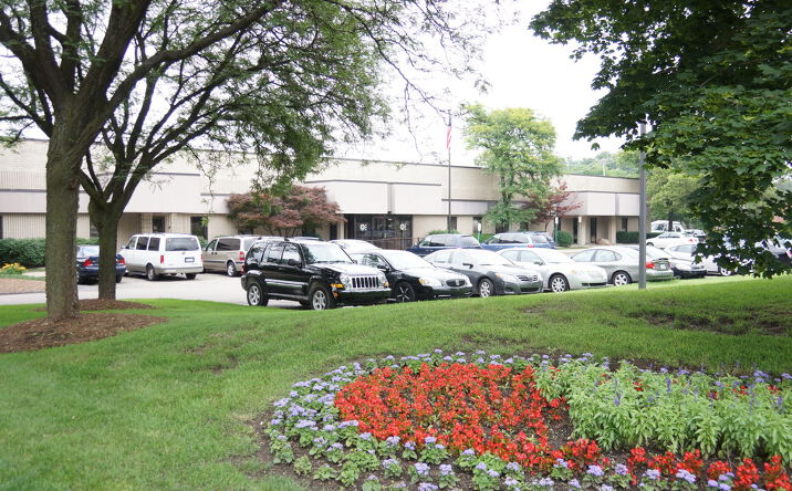 Pictures of Office, Industrial property located at 33510 Schoolcraft, Livonia, MI 48150 for lease - image #1