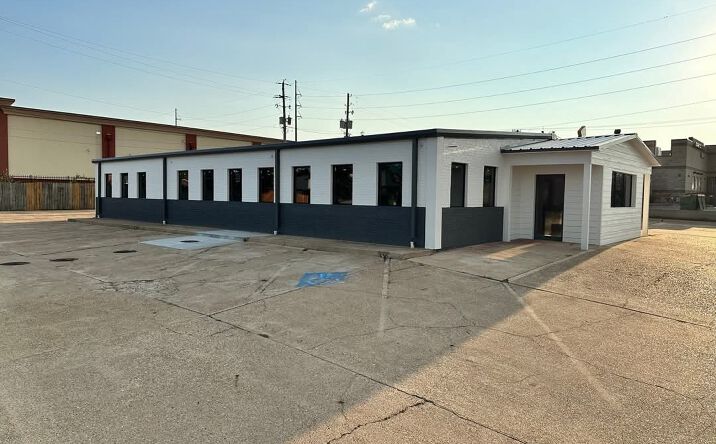 Pictures of Retail, Restaurant property located at 3920 N State Line Ave, Texarkana, AR 71854 for lease - image #1