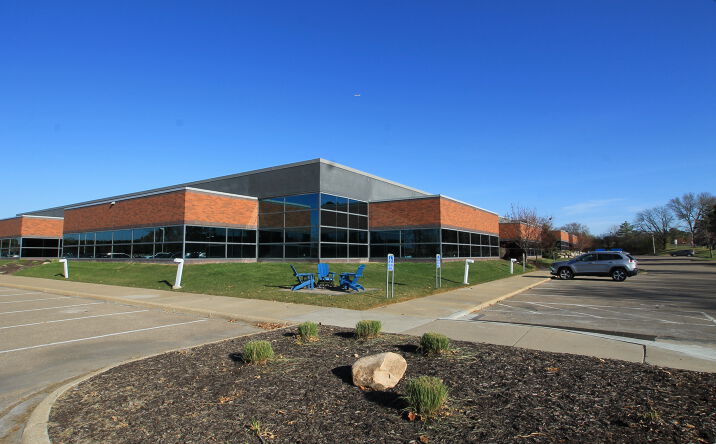 Pictures of Industrial property located at 2900 Lone Oak Pkwy, Eagan, MN 55121 for lease - image #1