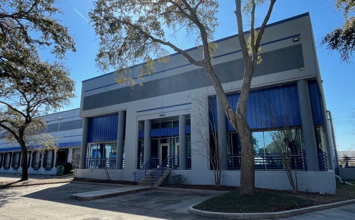Pictures of Industrial property located at 1206 US-301, Tampa, FL 33619 for lease - image #1